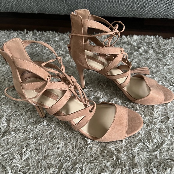 High heel sandal size 10 - Picture 2 of 3